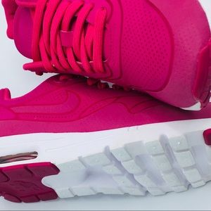 Nike Air Max 1 Ultra Moire “Fireberry”